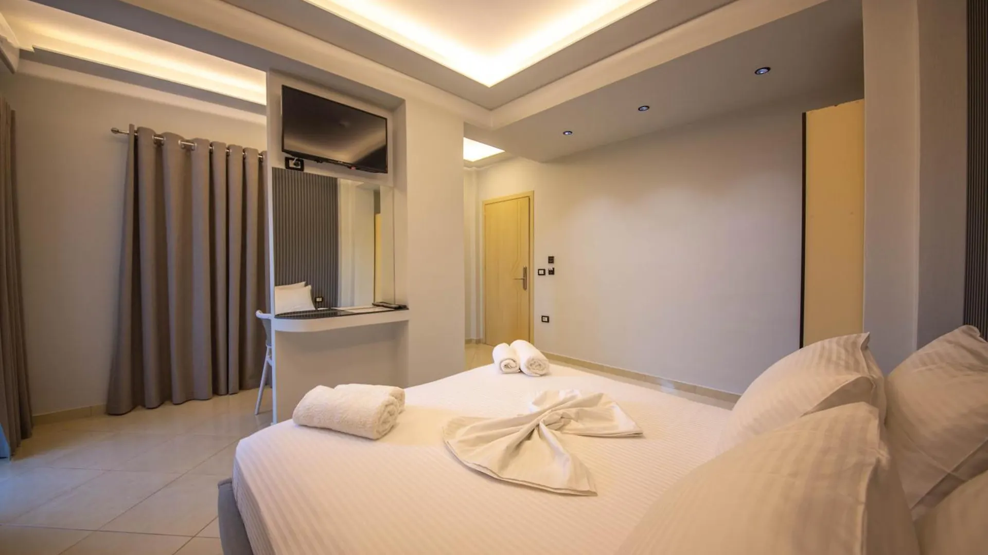 Shehu Villa Ksamil Hotel