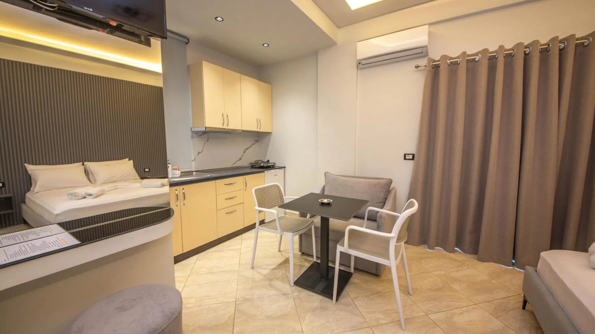 Shehu Villa Ksamil Hotel