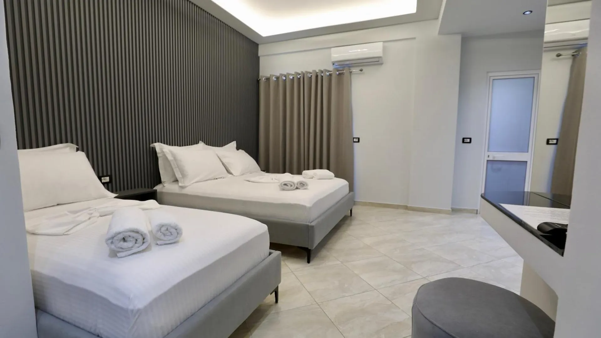 Shehu Villa Ksamil 3*,  Albania