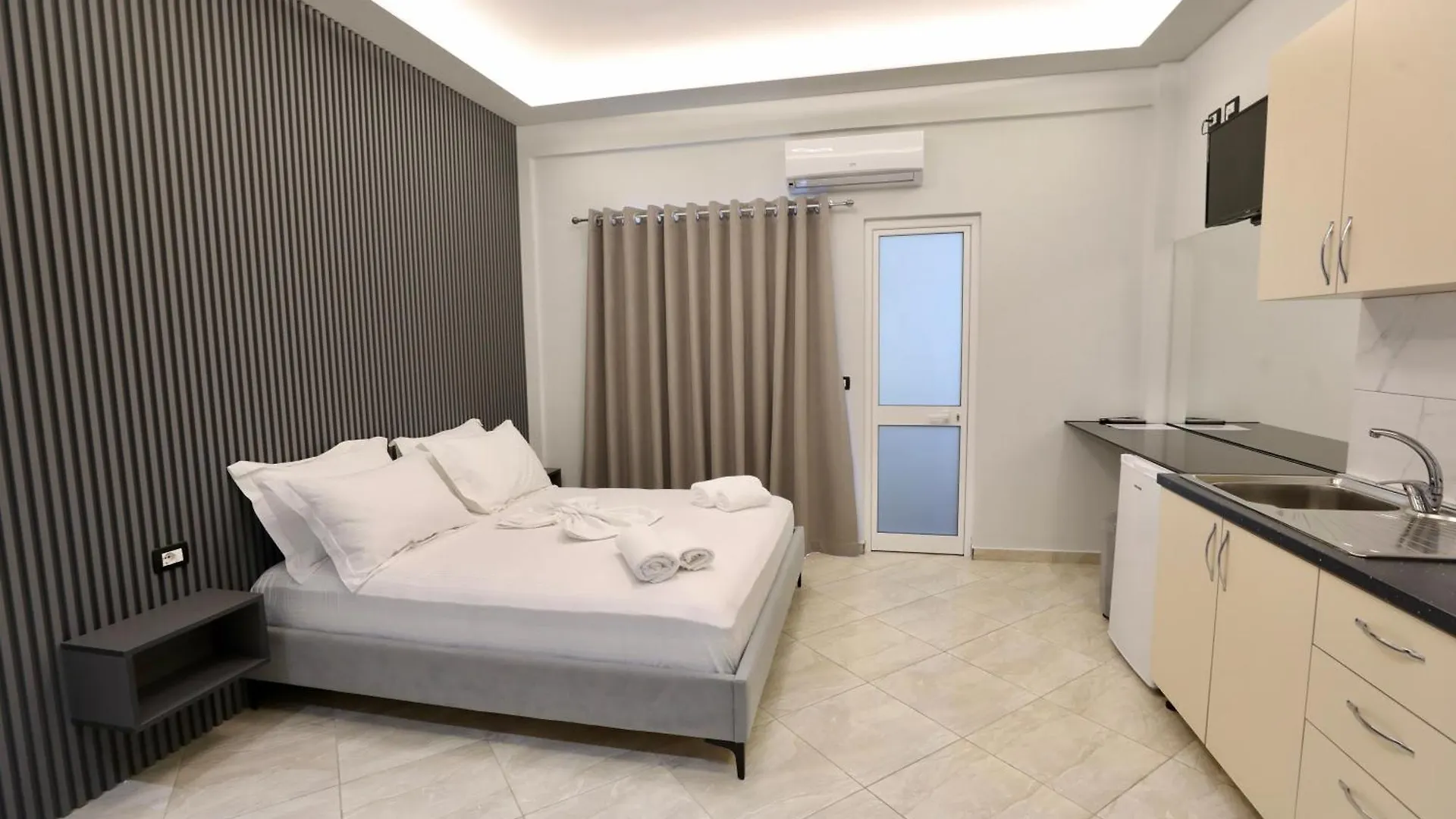 Shehu Villa Ksamil Hotel